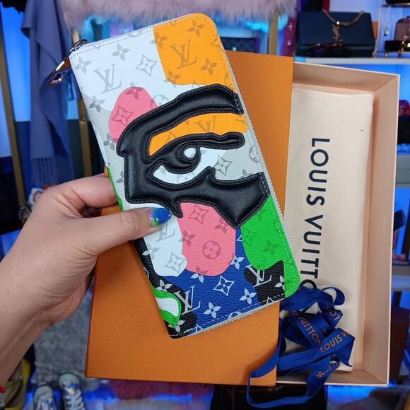 LOUIS VUITTON Monogram Portrait Zippy Vertical Wallet Multicolor KidSuper - Picture 1 of 16